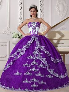 Fashionable Purple and White Organza Sweet 15 Dresses with Appliques Jersey Shore dress