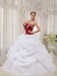 Red and White Sweet Sixteen Dresses with Appliques and Pick ups