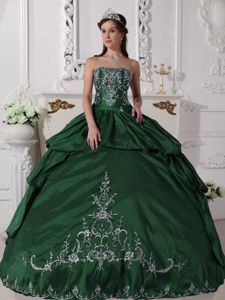 Best Embroidered Strapless Taffeta Dark Green Sweet 15 Dresses