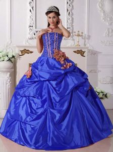 Royal Blue Taffeta Strapless Sweet 15 Dresses with Flowers