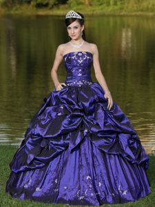 Purple Floor-length Taffeta Quinceanera Dresses with Pick-ups