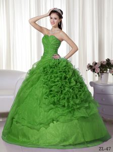 Classic Grass Green Beading Quinceanera Dresses with Rolling Flowers