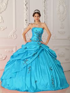 Aqua Blue Pick-ups Taffeta Quinceanera Gowns Dress with Appliques