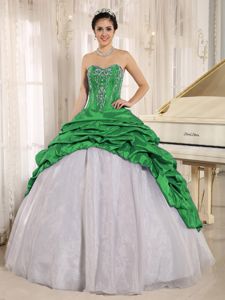 Green and White Sweetheart Quinceanera Dresses with Embroidery