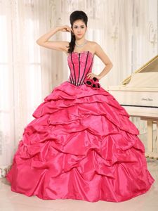 Beading Sweetheart Quinceanera Dresses with Pick-ups