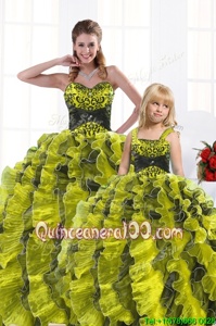 Glamorous Floor Length Ball Gowns Sleeveless Yellow Green Sweet 16 Dress Lace Up